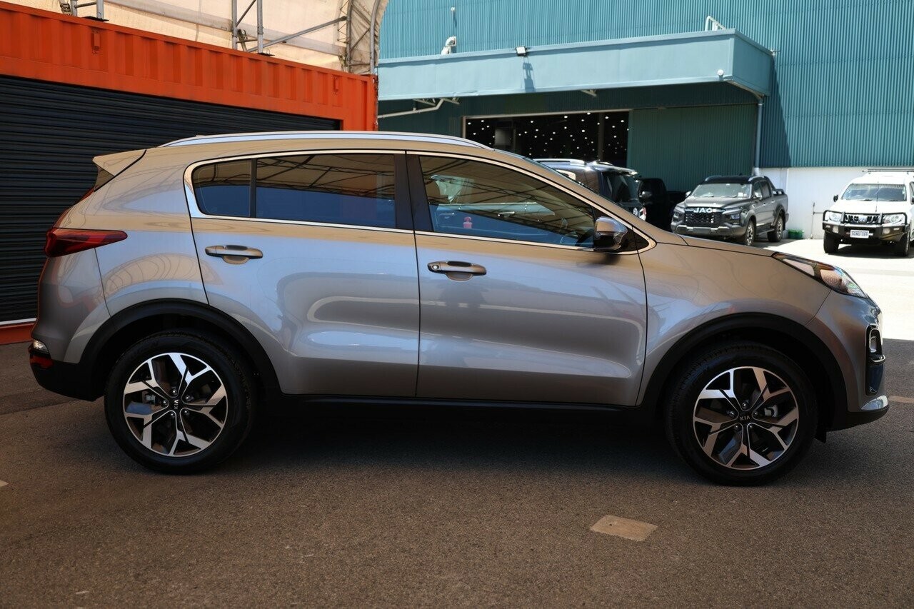 Kia Sportage image 2