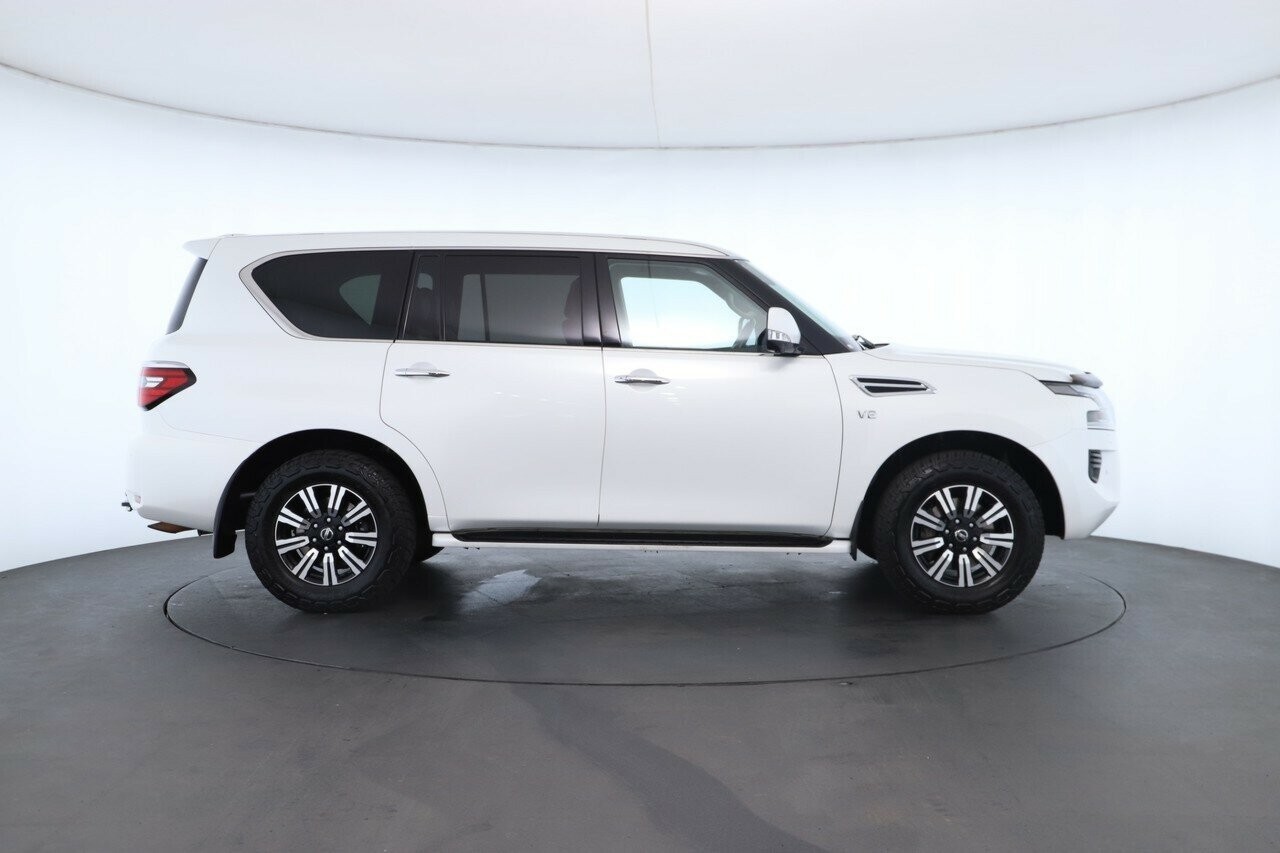 Nissan Patrol image 2