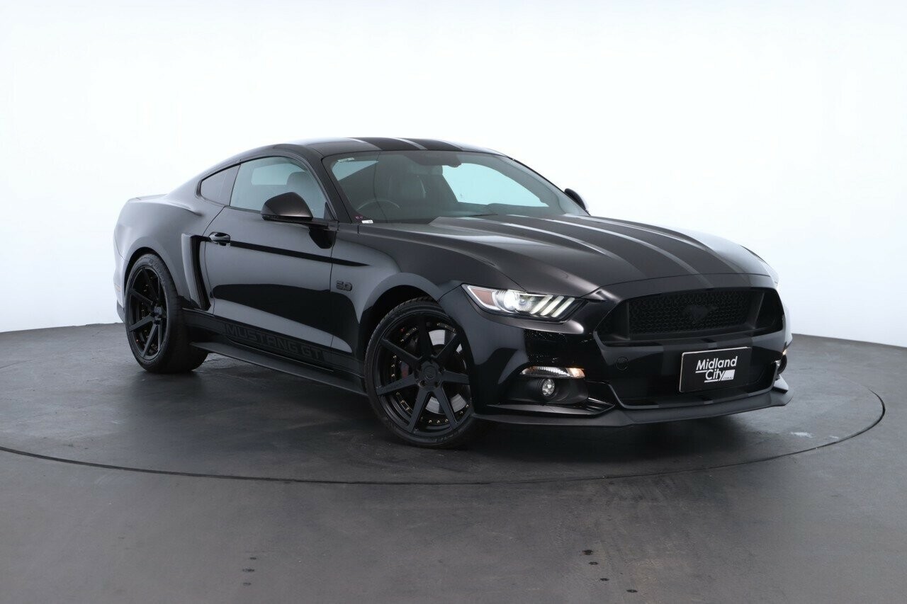 Ford Mustang image 1