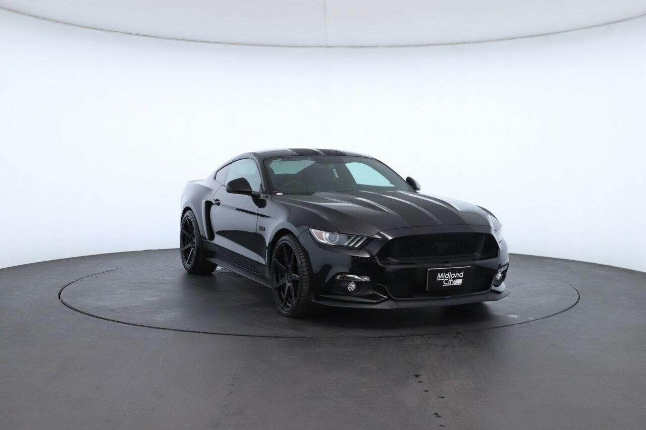 Ford Mustang image 4