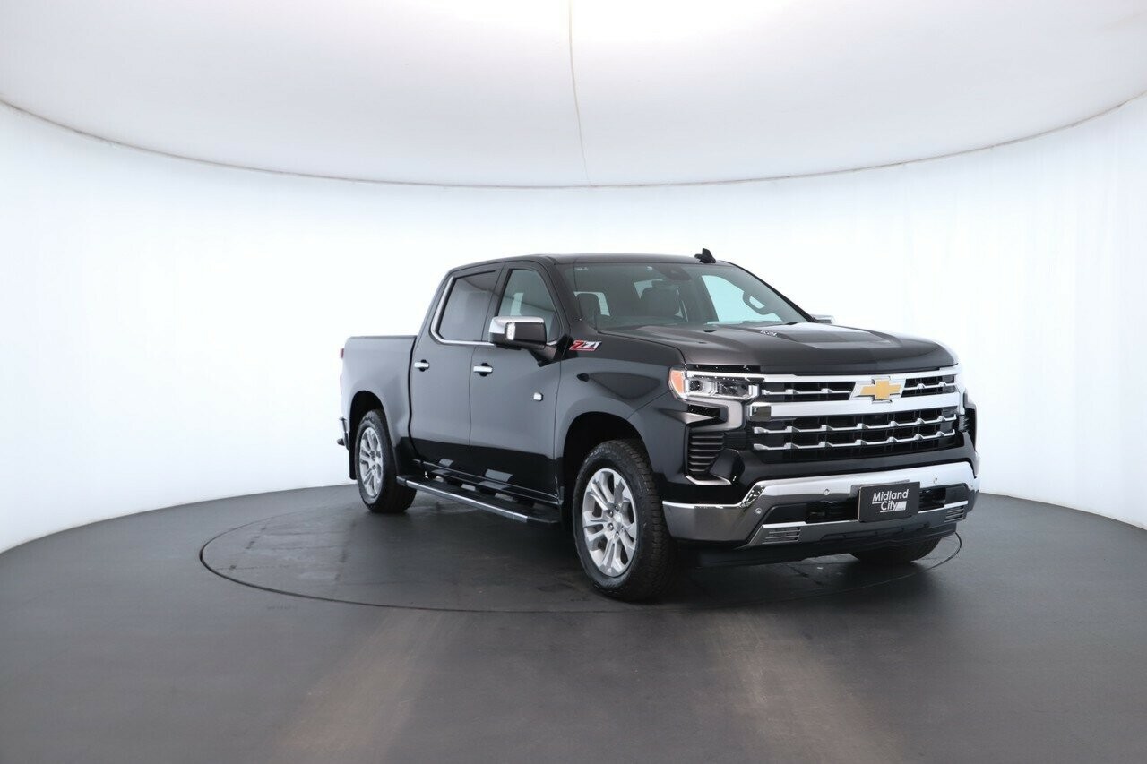 Chevrolet Silverado image 4