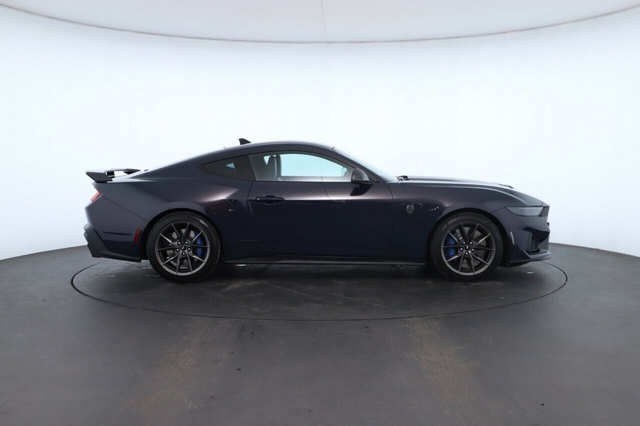 Ford Mustang image 2