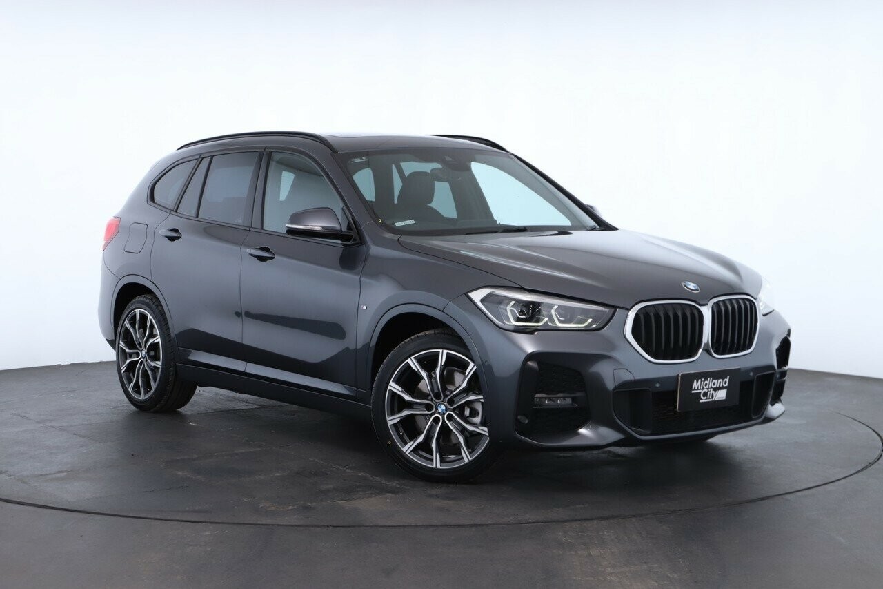BMW X1 image 1