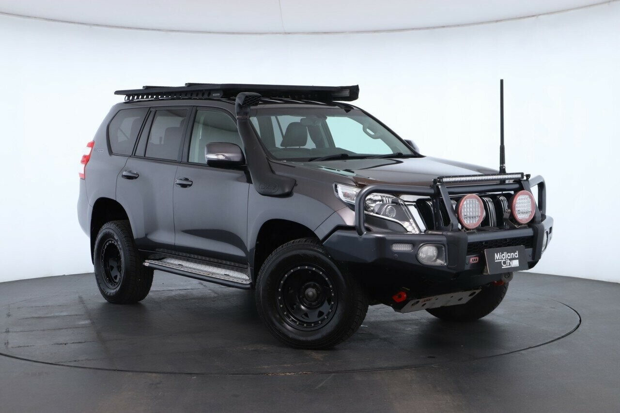 Toyota Landcruiser Prado image 1