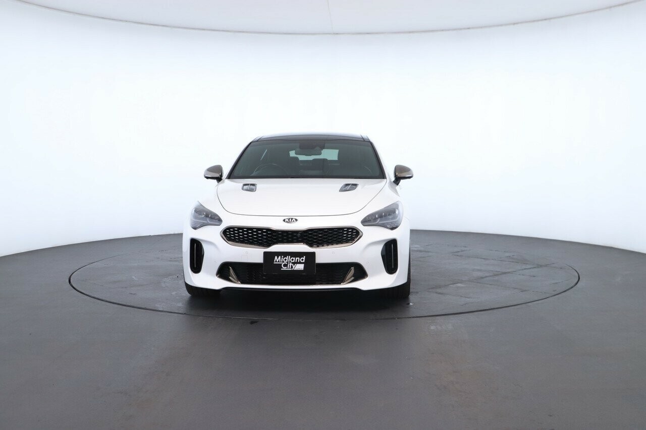 Kia Stinger image 4