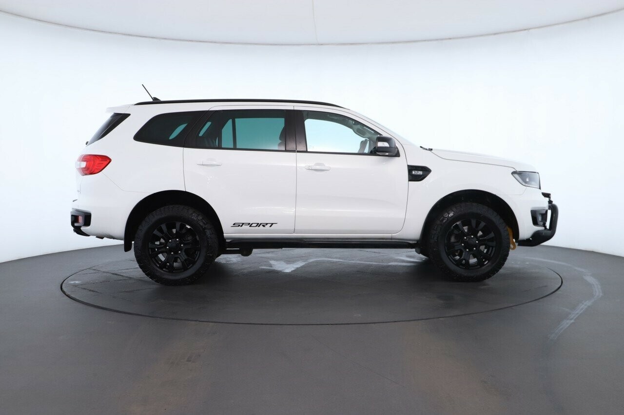 Ford Everest image 2