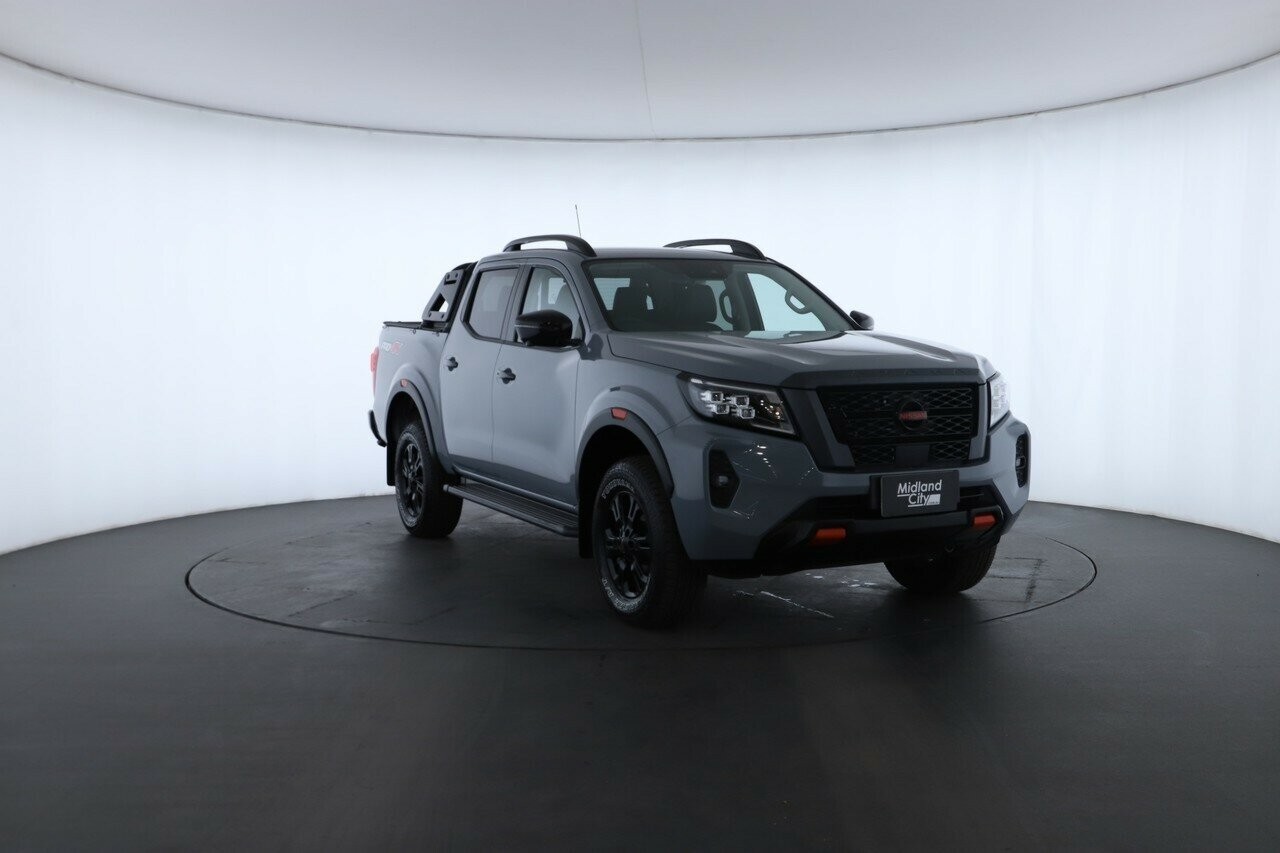 Nissan Navara image 4