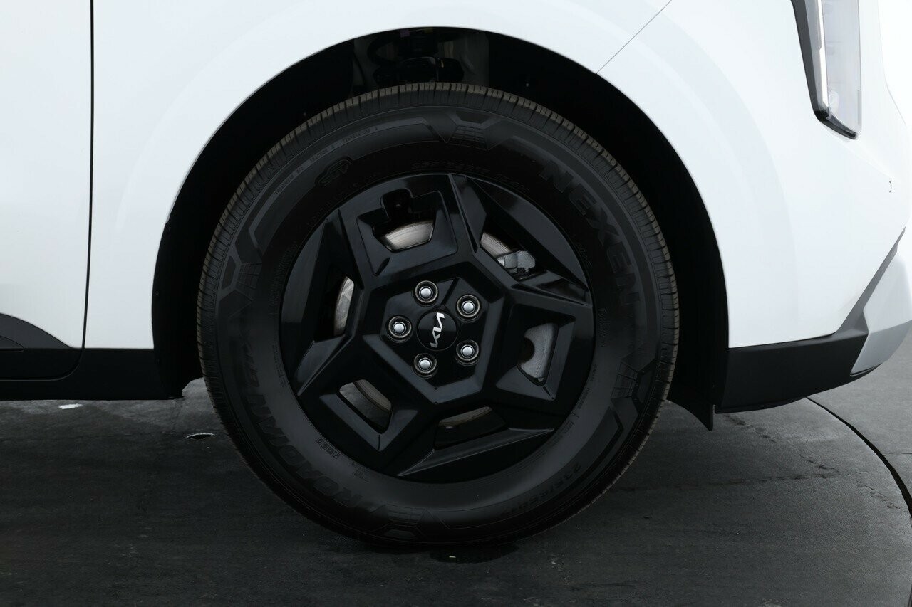 Kia Carnival image 3