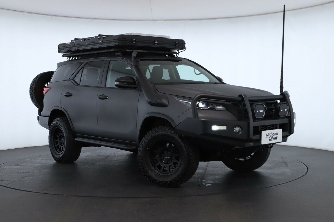 Toyota Fortuner image 1