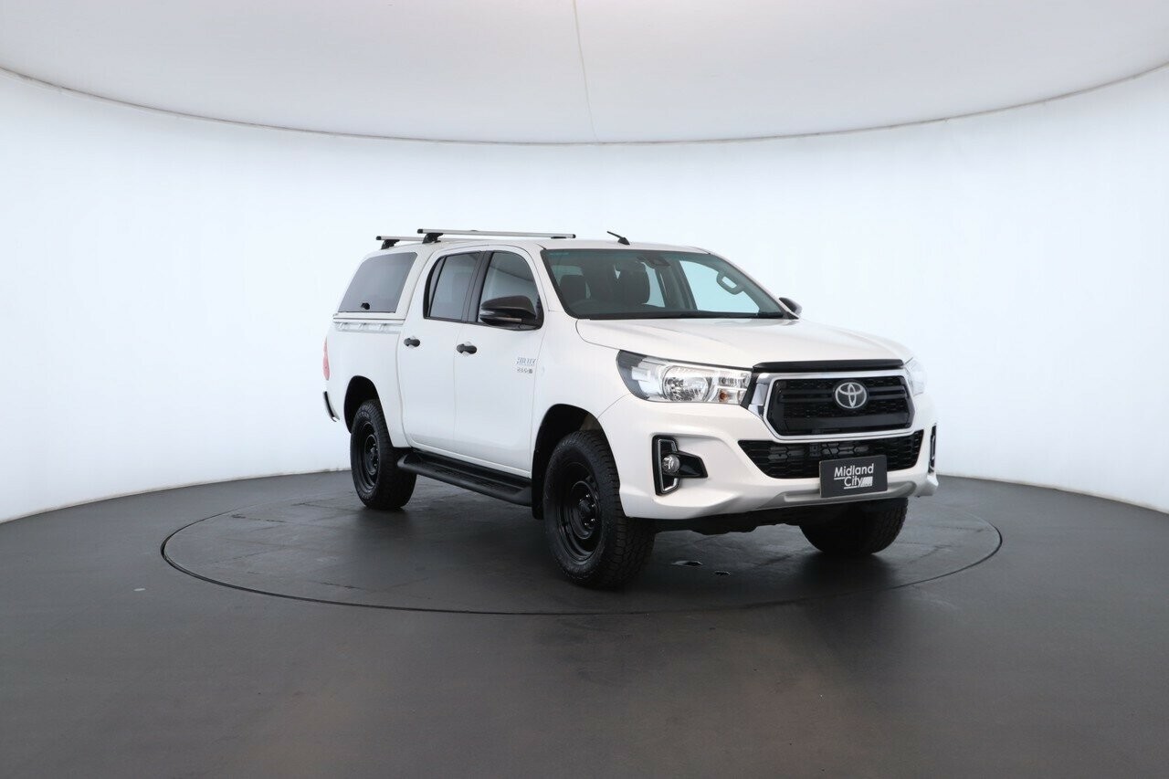Toyota Hilux image 4