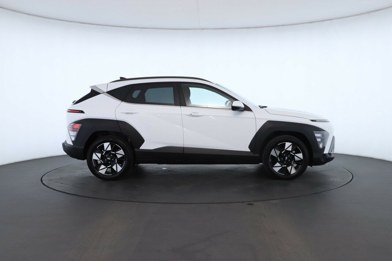 Hyundai Kona image 2