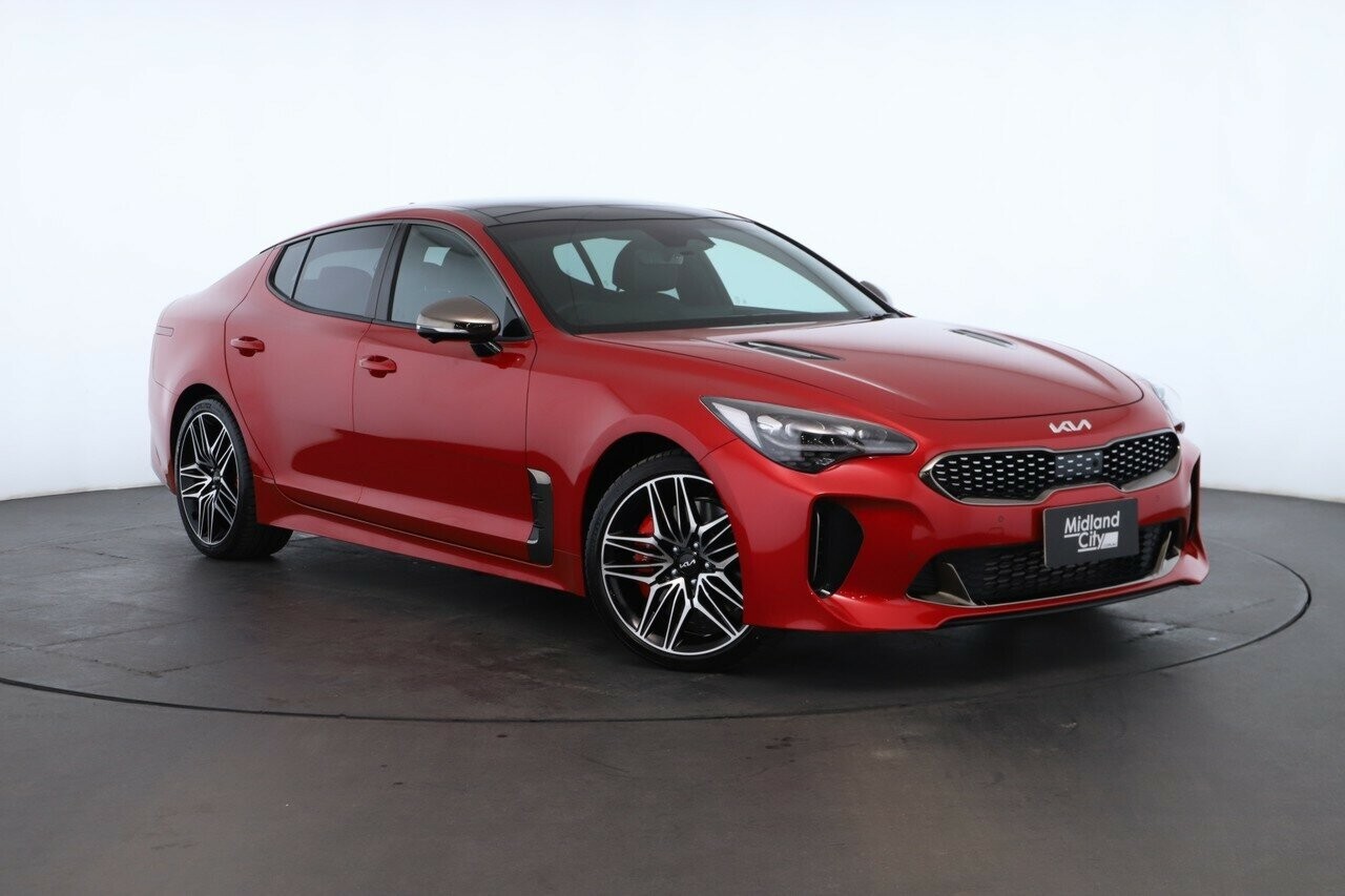 Kia Stinger image 1