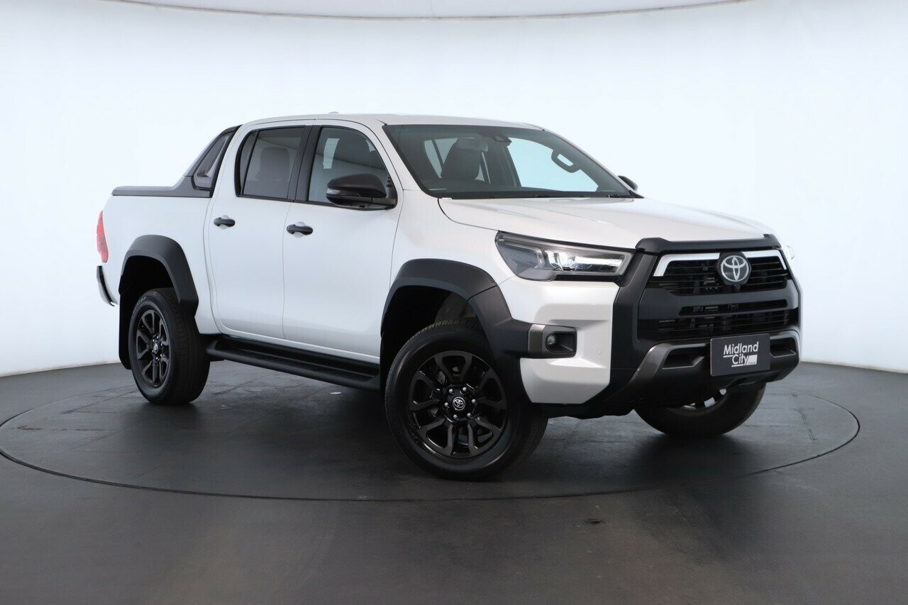 Toyota Hilux image 1