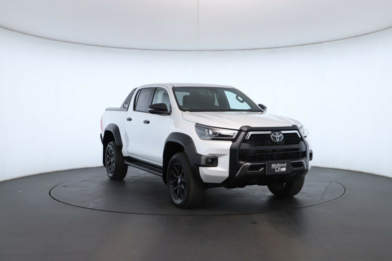 Toyota Hilux image 4