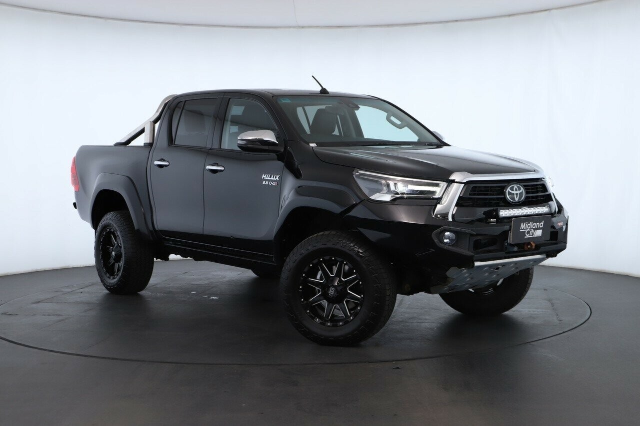 Toyota Hilux image 1