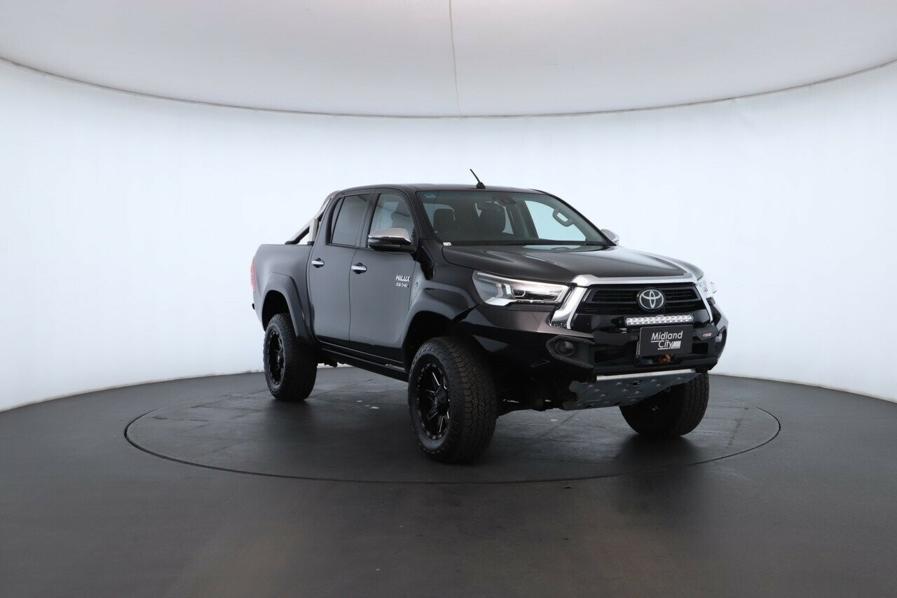 Toyota Hilux image 4