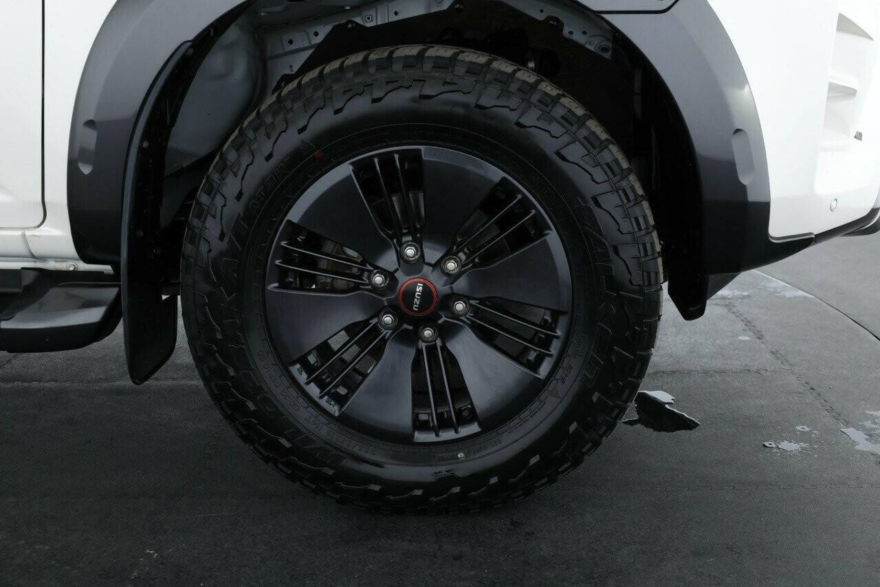 Isuzu D-max image 3