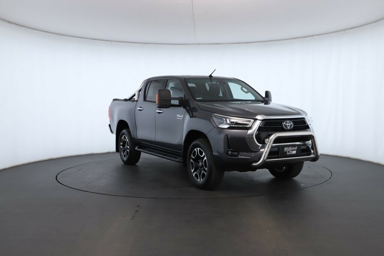 Toyota Hilux image 4