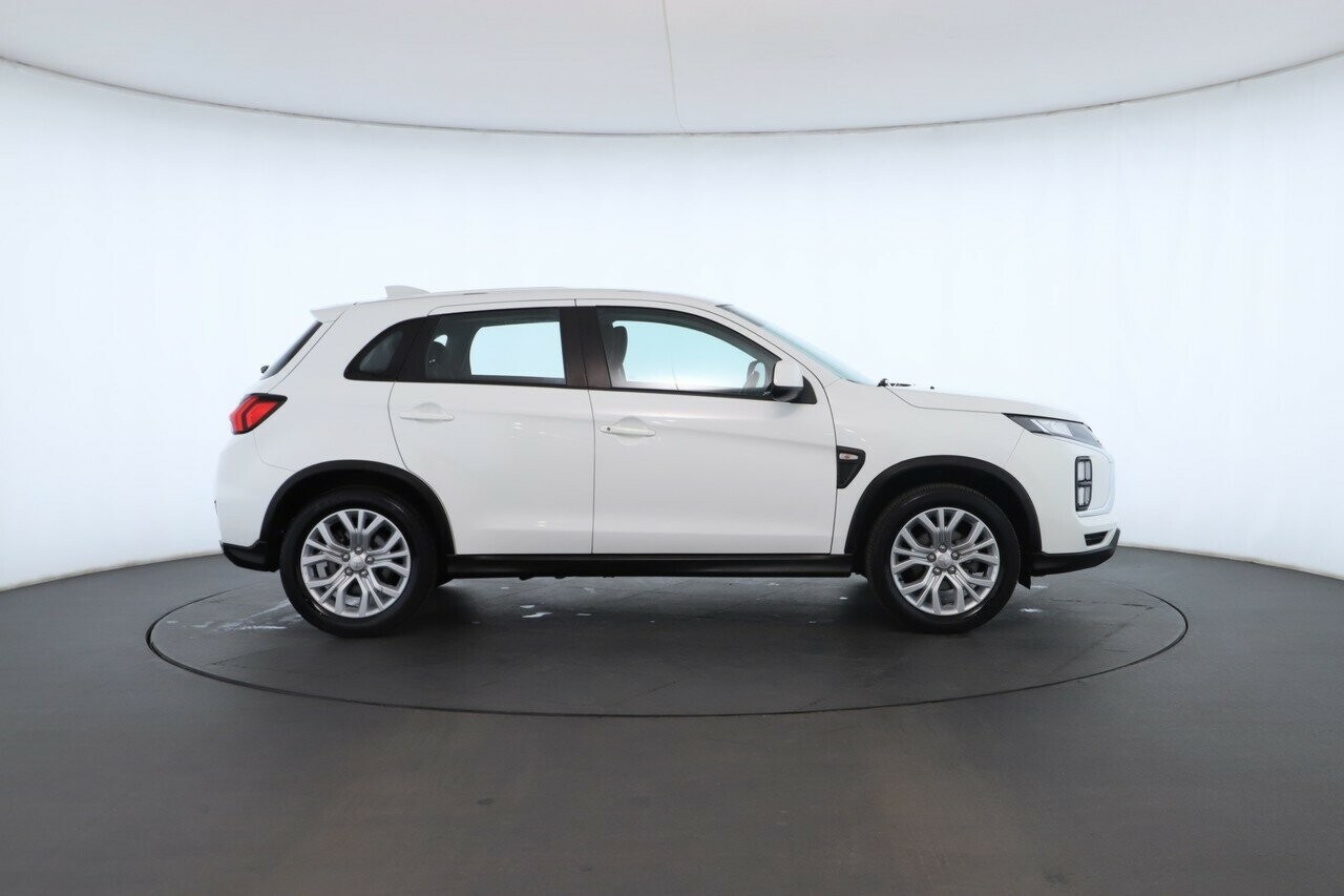 Mitsubishi Asx image 2