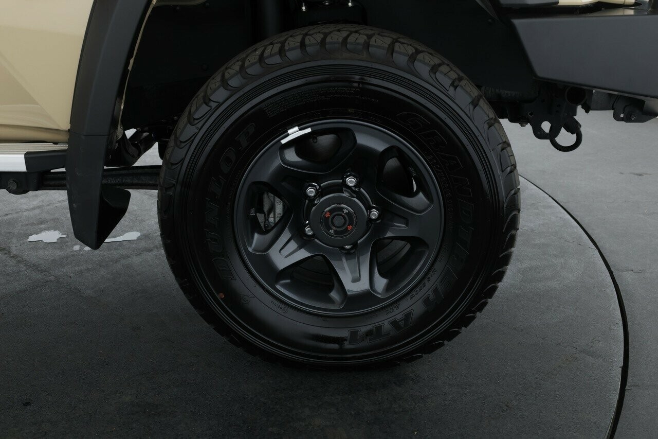 Toyota Landcruiser image 4