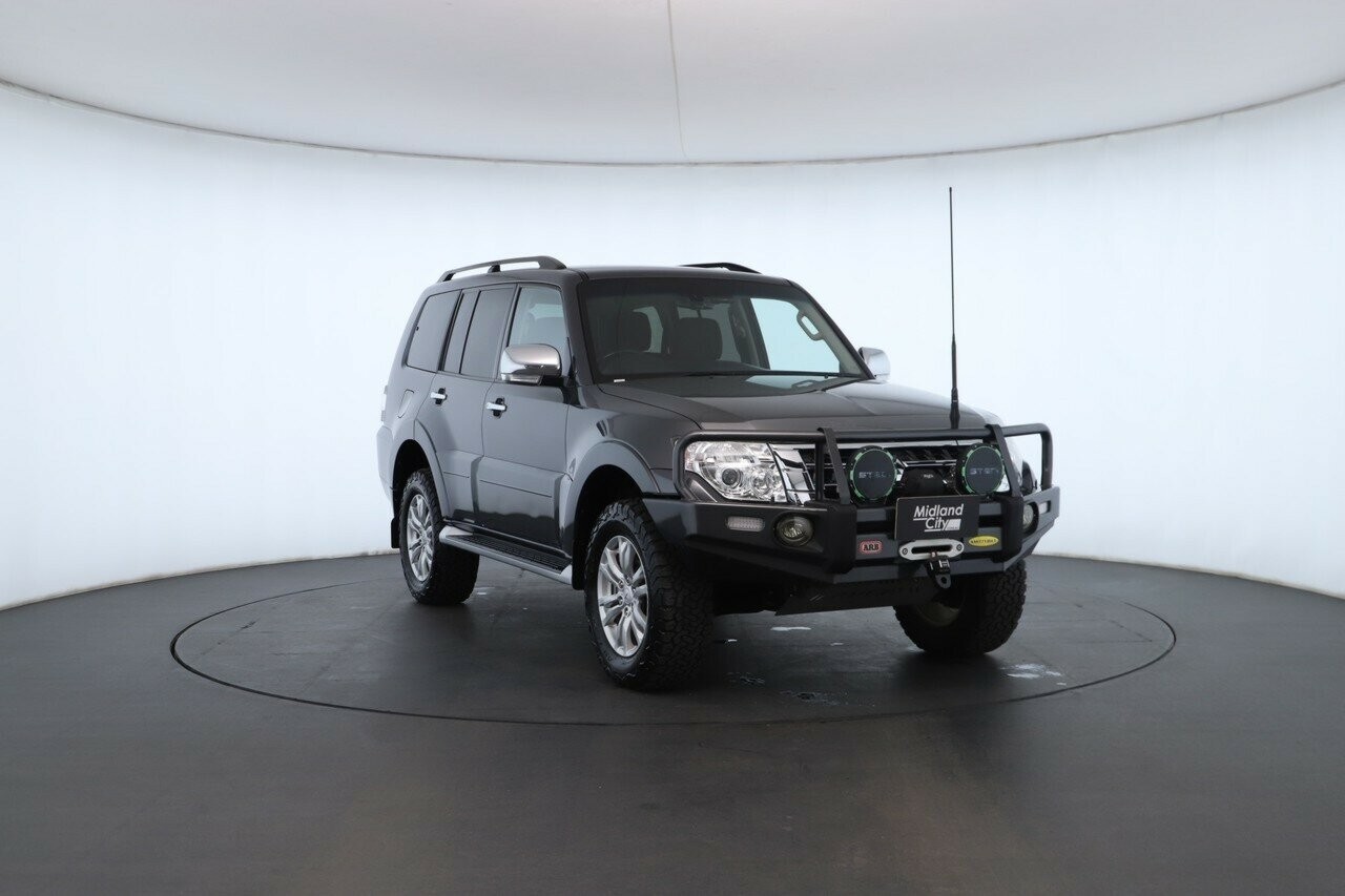 Mitsubishi Pajero image 4