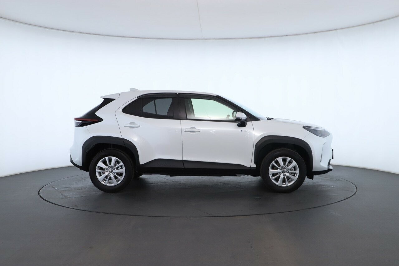 Toyota Yaris Cross image 2