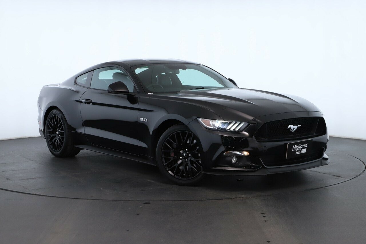 Ford Mustang image 1
