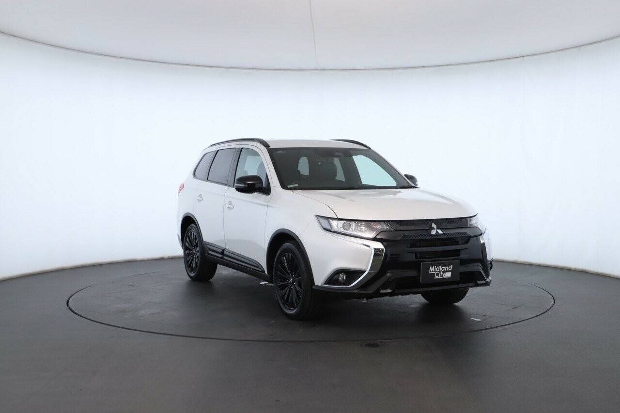 Mitsubishi Outlander image 4