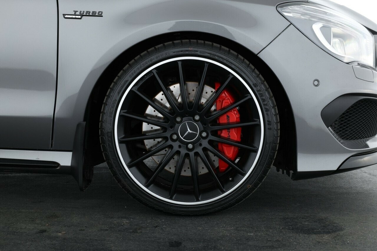 Mercedes Benz Cla-class image 3