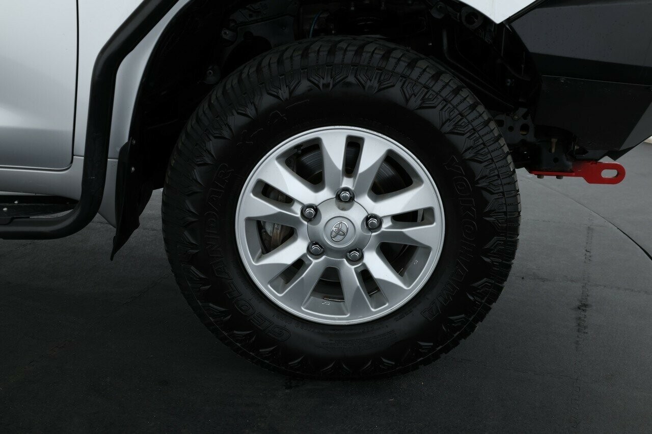 Toyota Landcruiser image 3