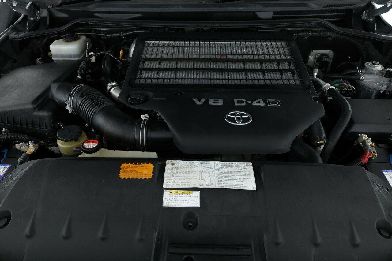 Toyota Landcruiser image 4
