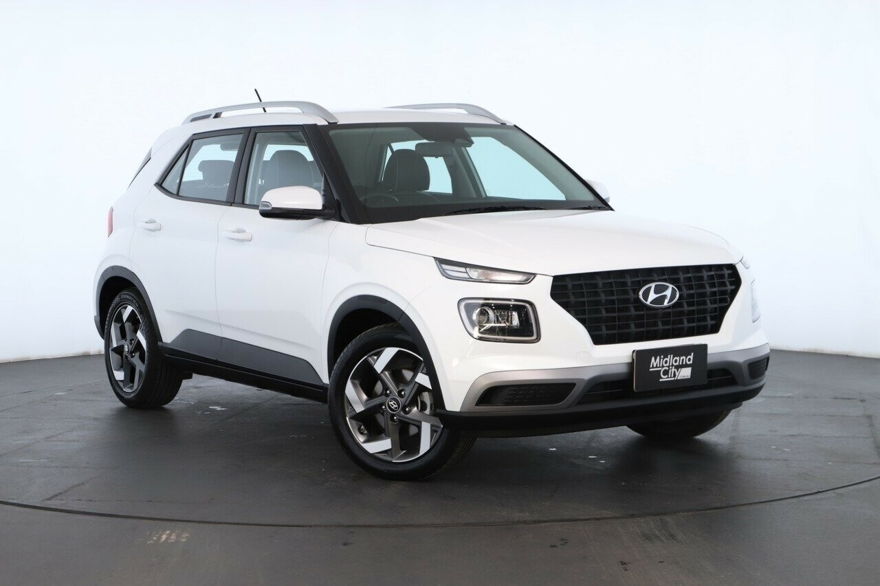 Hyundai Venue image 1