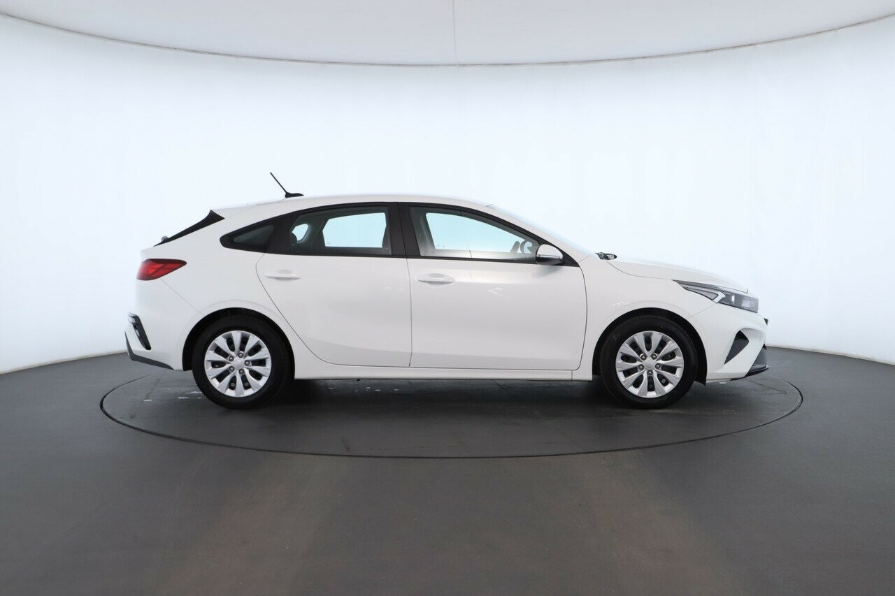 Kia Cerato image 2