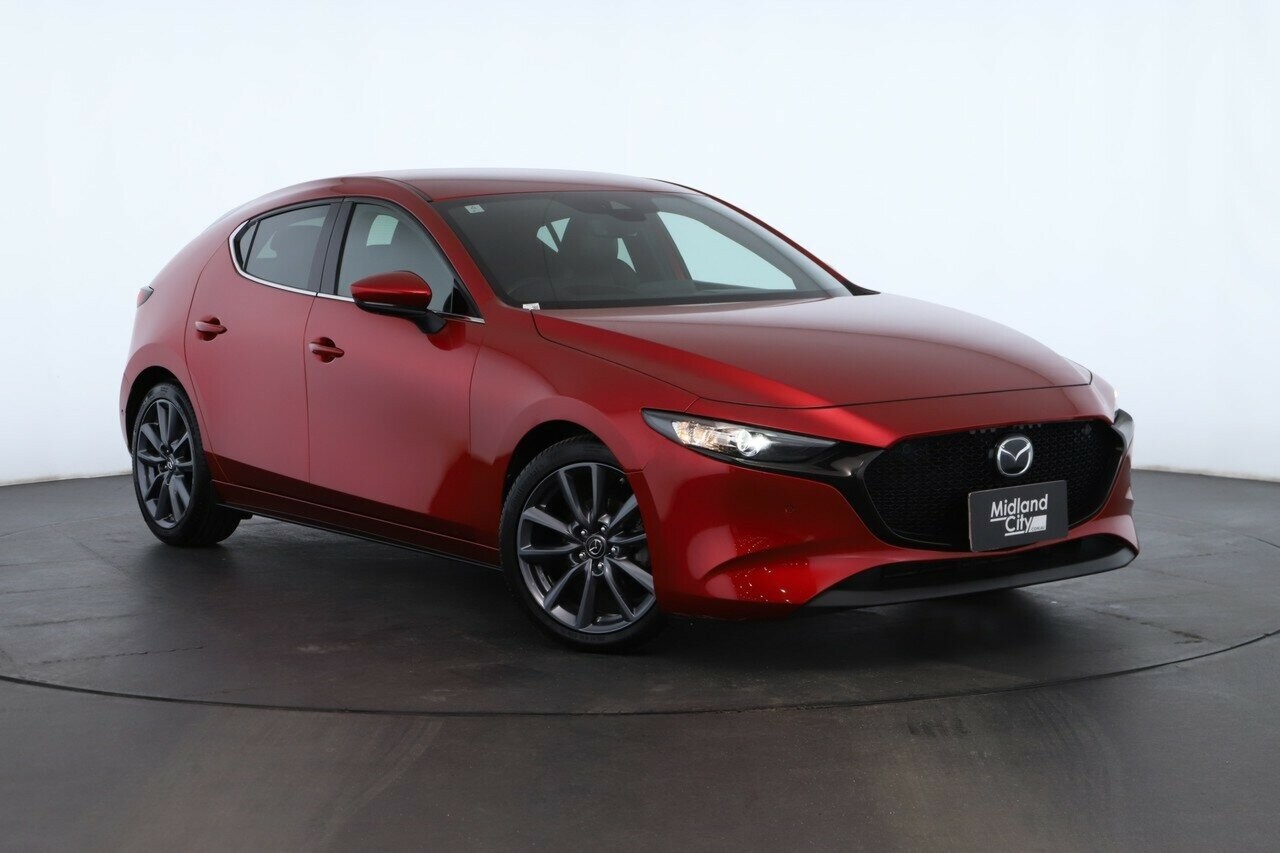 Mazda 3 image 1