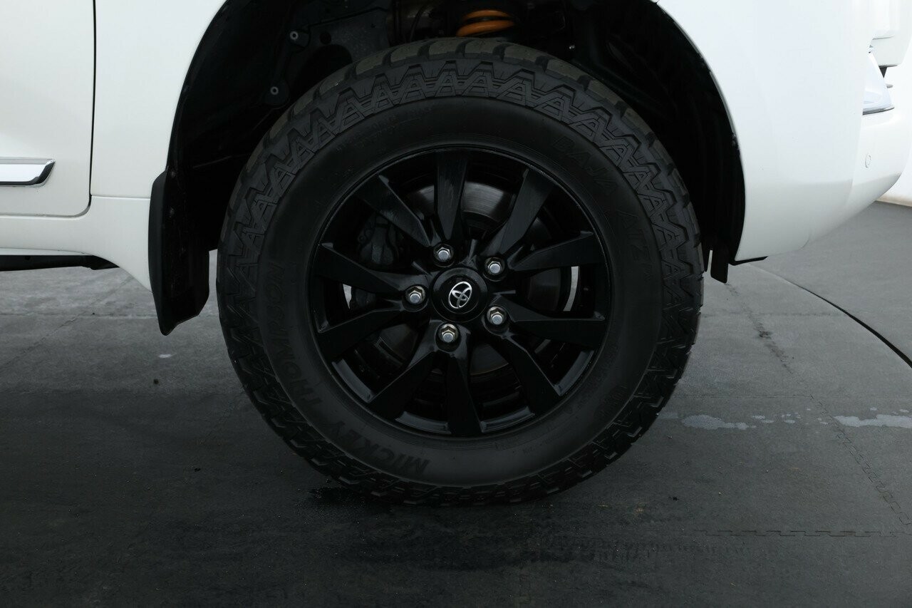 Toyota Landcruiser image 3