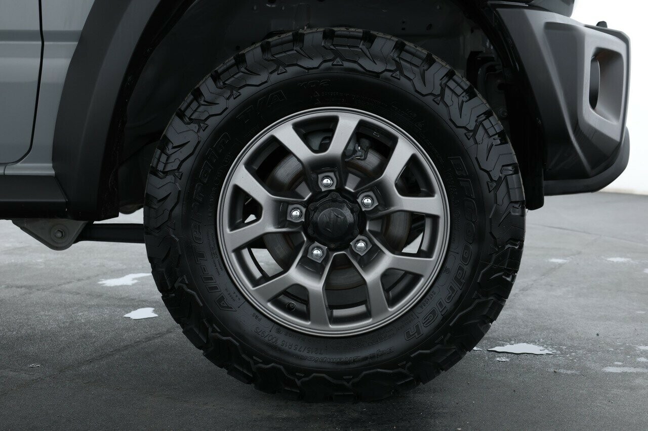 Suzuki Jimny image 3