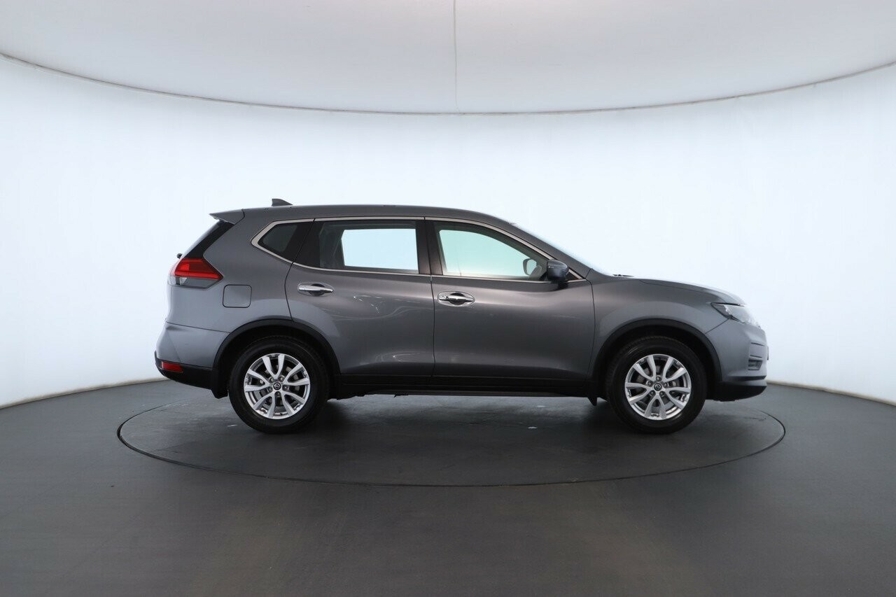 Nissan X-trail image 3