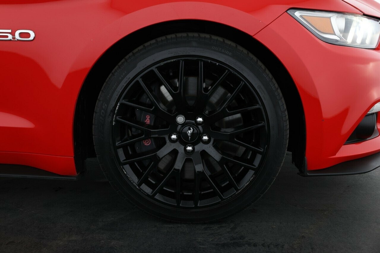 Ford Mustang image 3