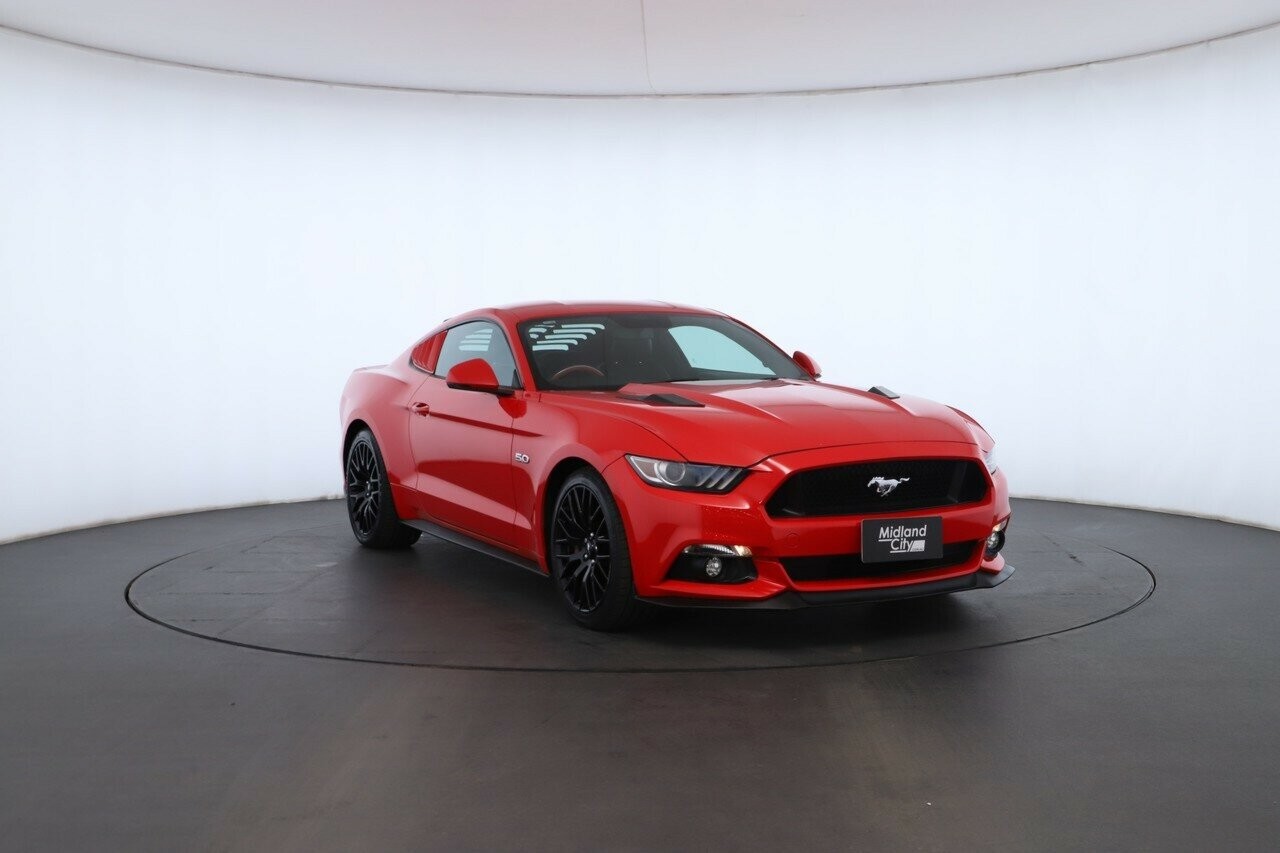 Ford Mustang image 4