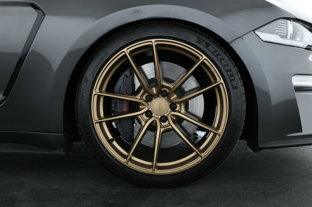 Ford Mustang image 3
