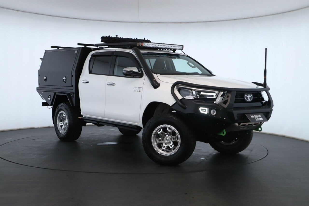 Toyota Hilux image 1