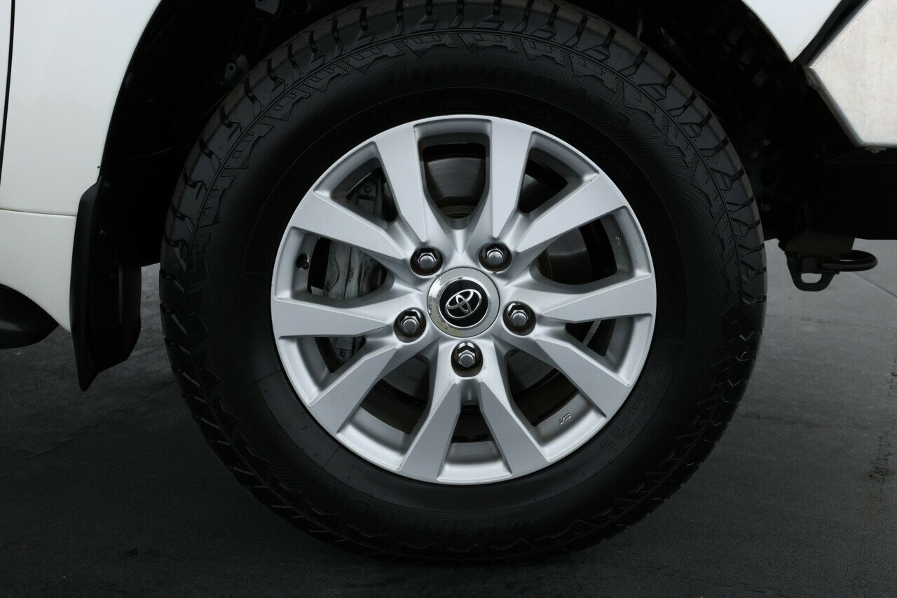 Toyota Landcruiser image 3