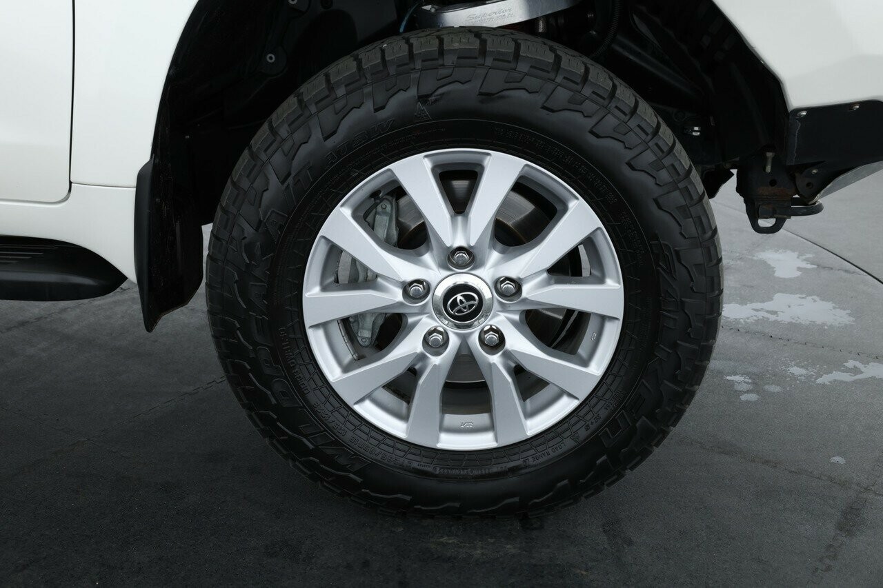 Toyota Landcruiser image 3