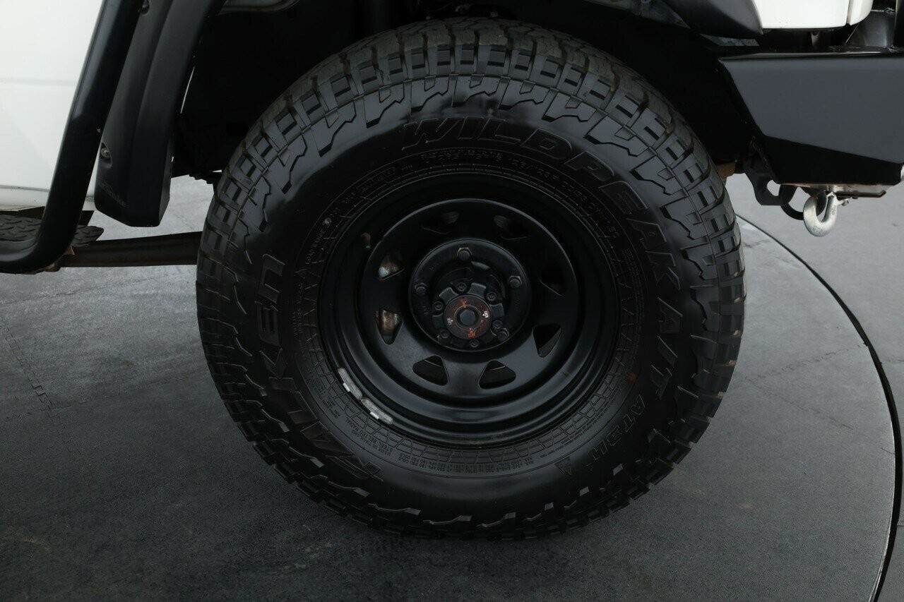 Toyota Landcruiser image 3