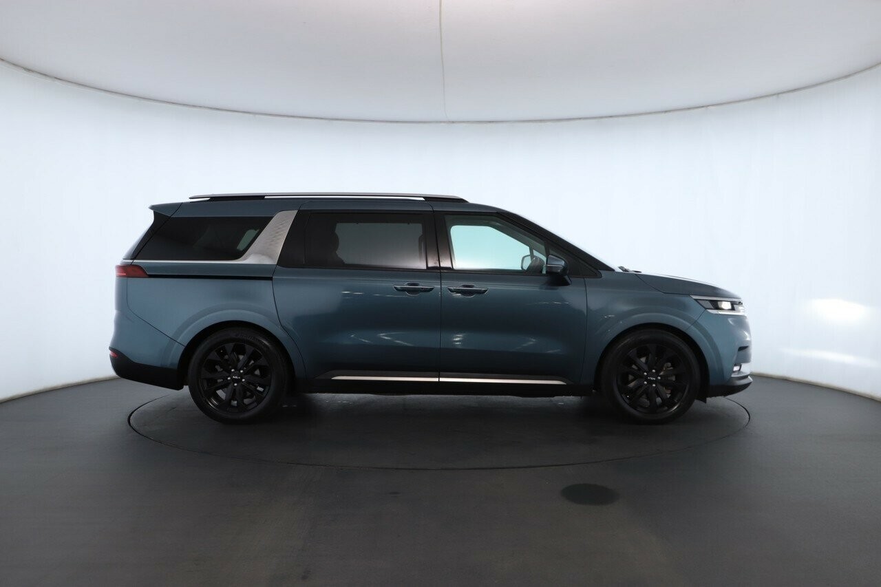 Kia Carnival image 3