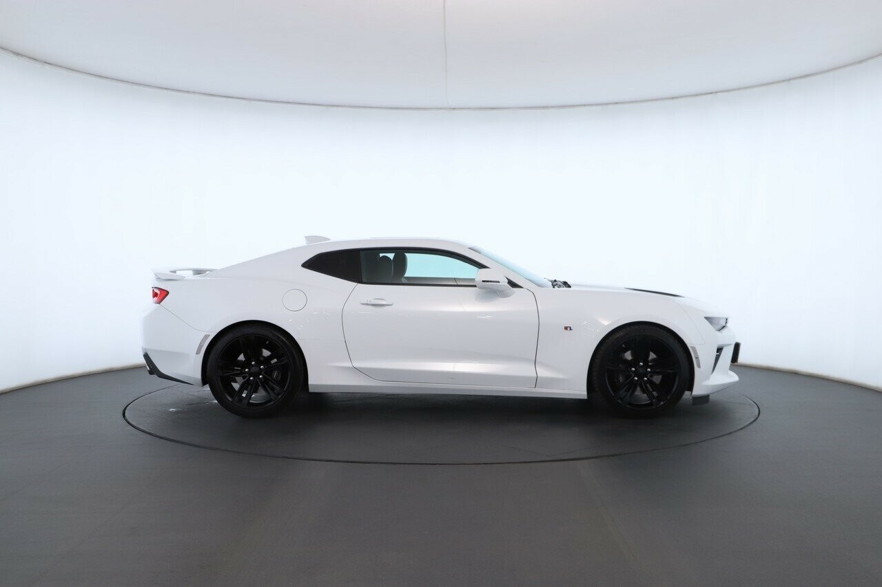 Chevrolet Camaro image 3
