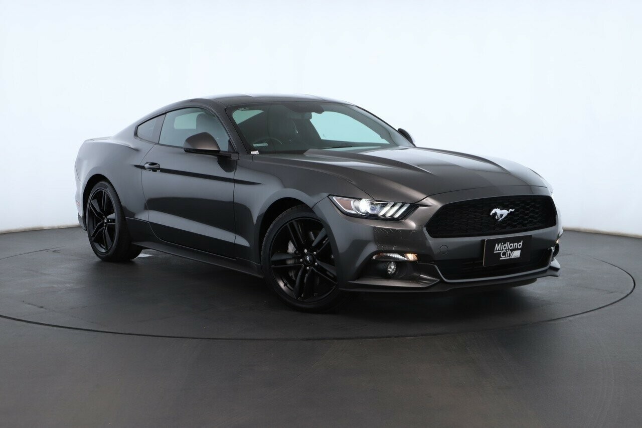 Ford Mustang image 1
