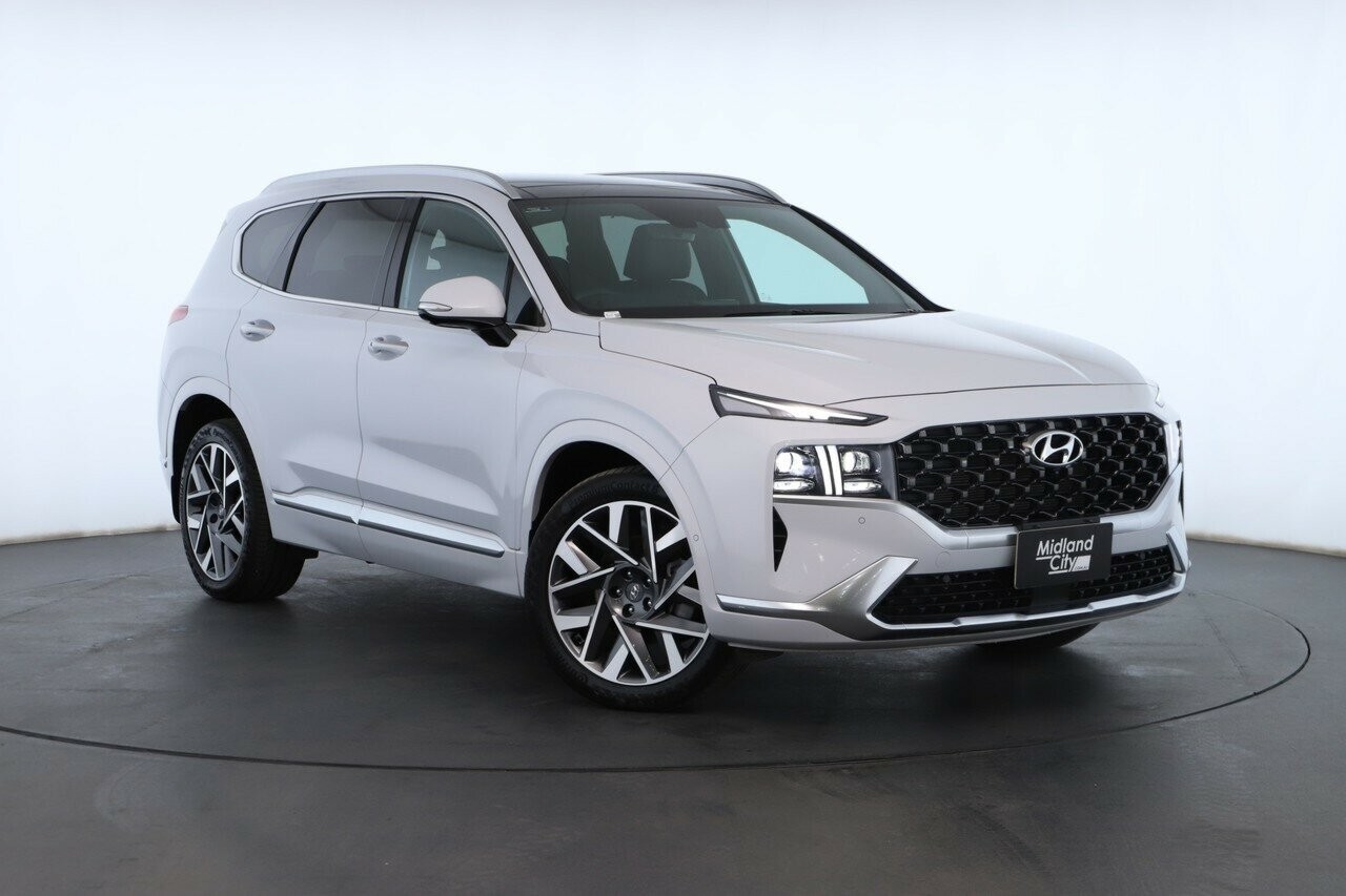 Hyundai Santa Fe image 1