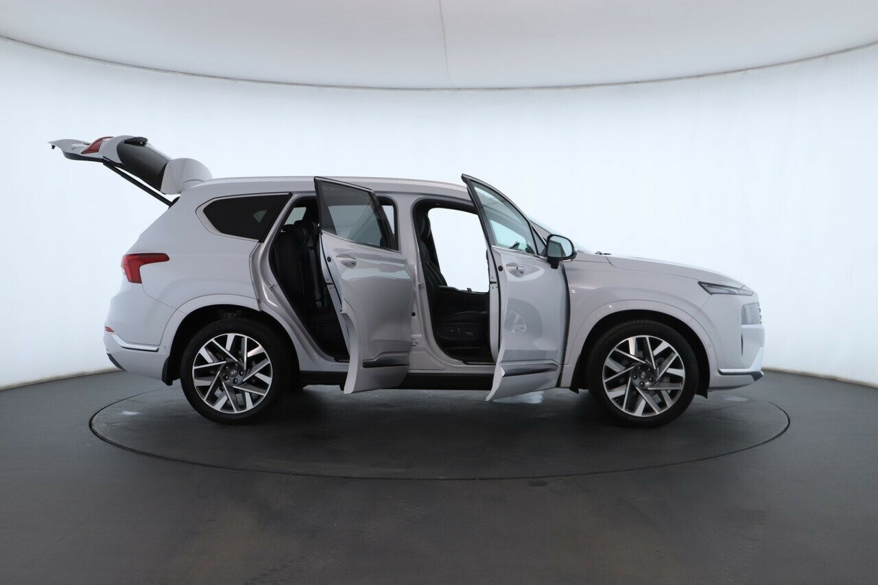 Hyundai Santa Fe image 2