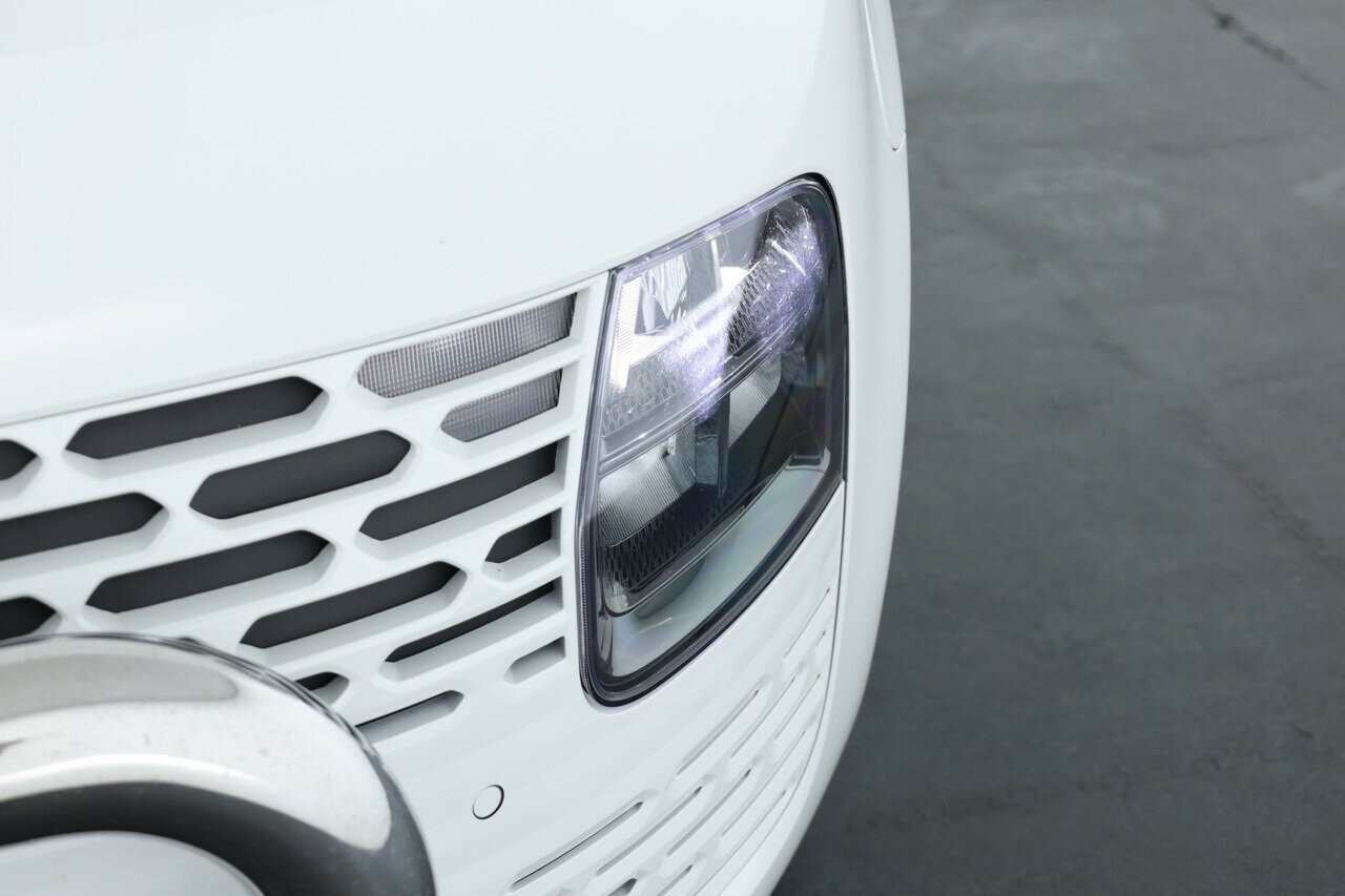 Hyundai Staria image 4